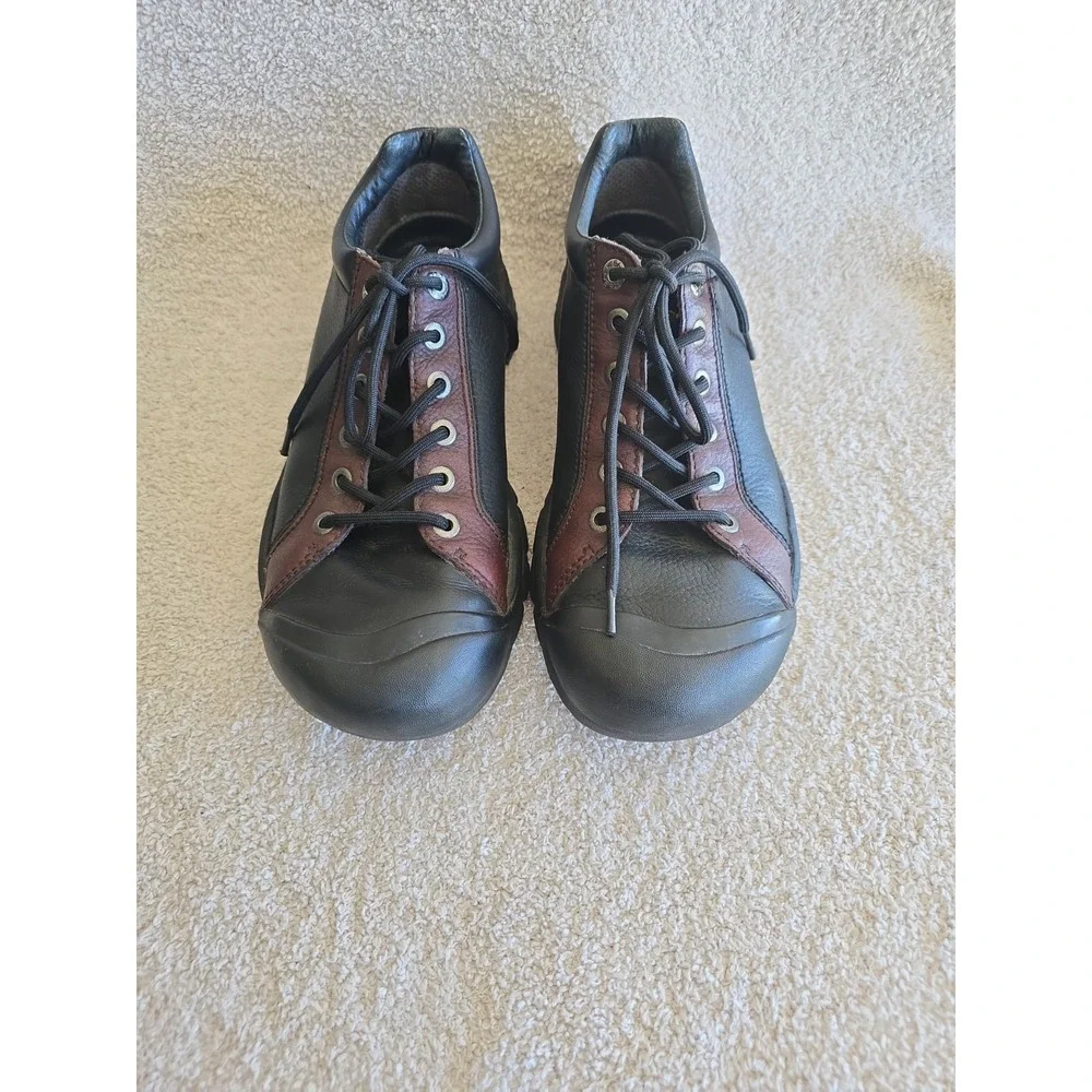 Keen two toned